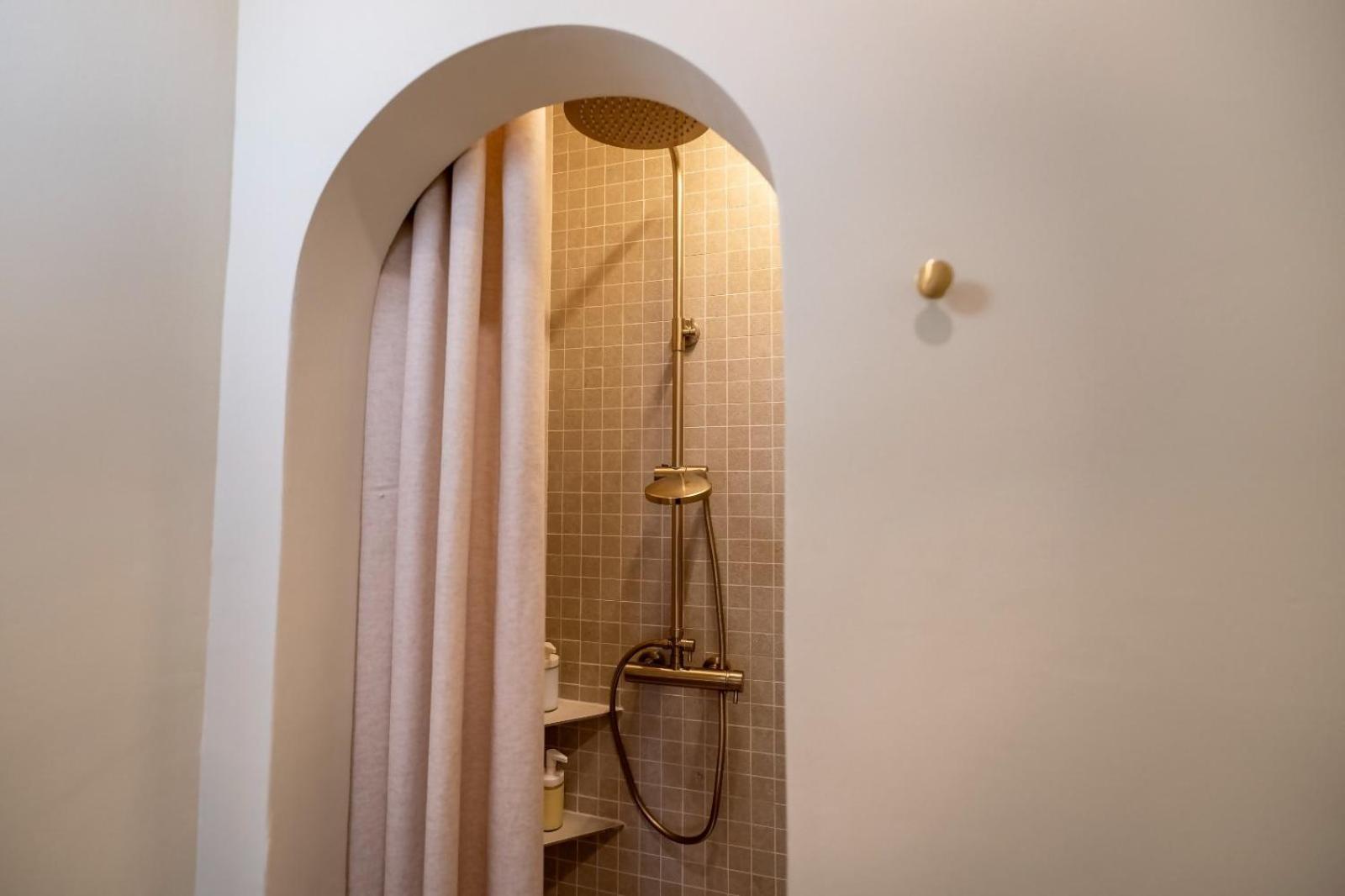 Mina Nai Apartment แฟร์โรล ภายนอก รูปภาพ
